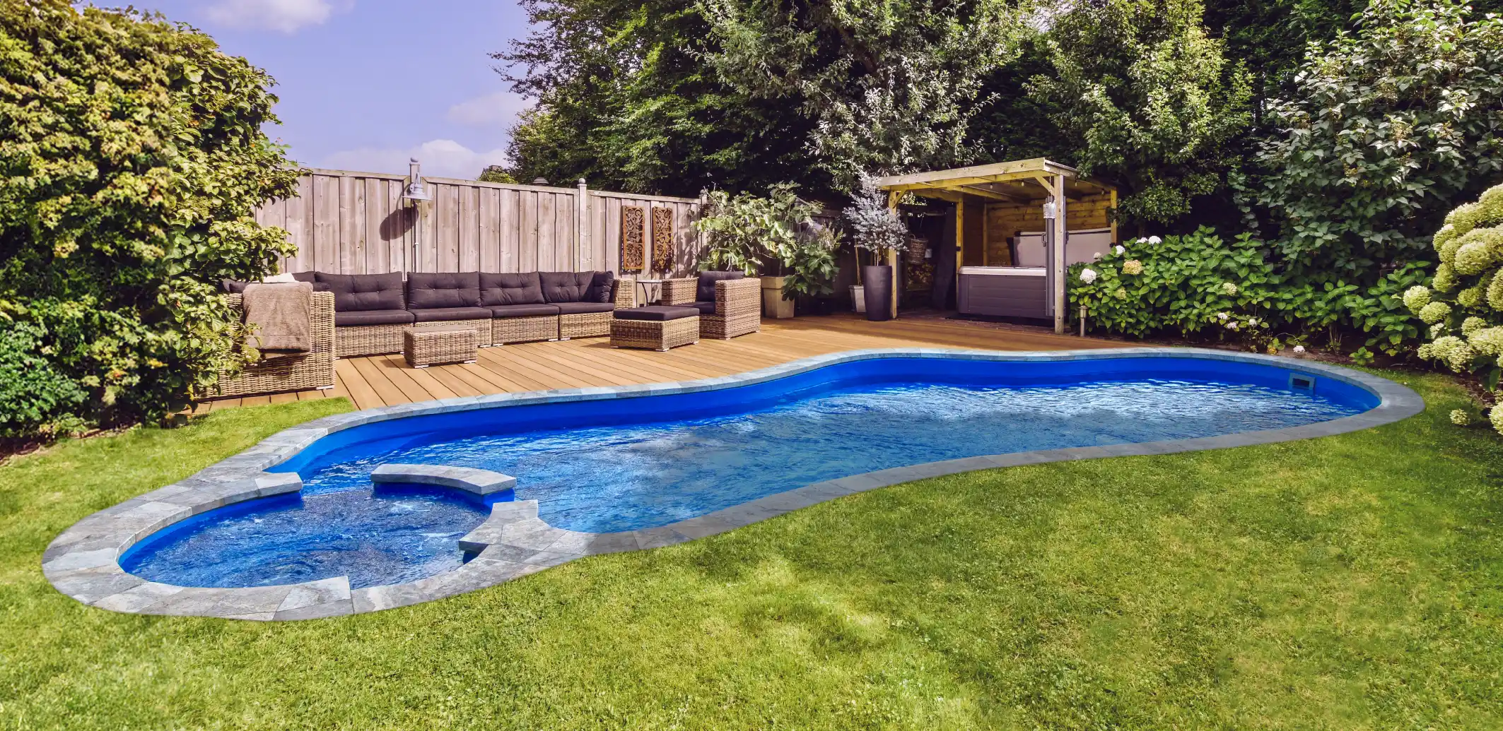 Key features of the Serene backyard pool